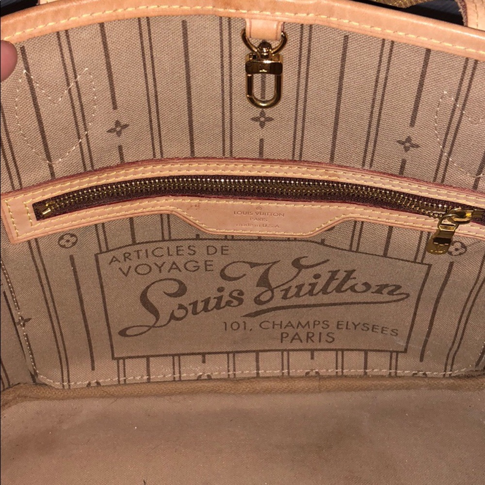 Louis Vuitton Neverfull PM (Authentic)